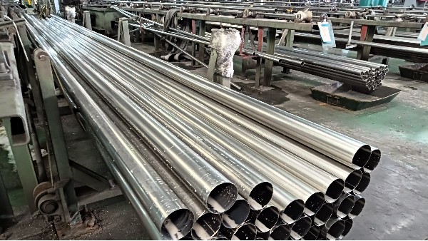 不銹鋼管壽命預(yù)測(cè)術(shù)：如何判斷在役管道的“健康狀態(tài)”？