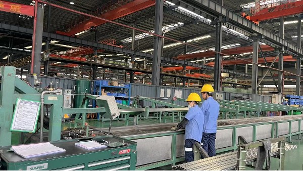 不銹鋼換熱器管選擇焊管還是無縫管？